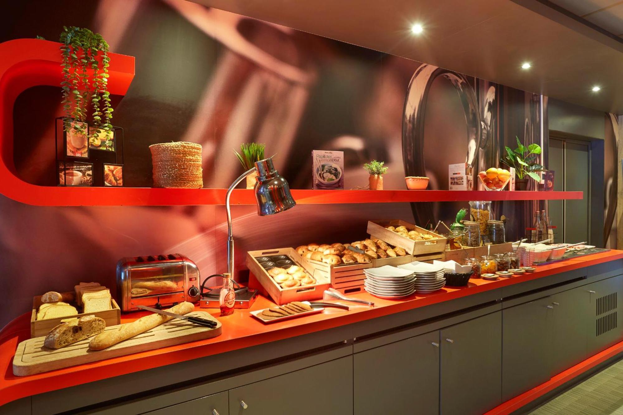 Hotel Ibis Lorient Centre Gare Exterior foto