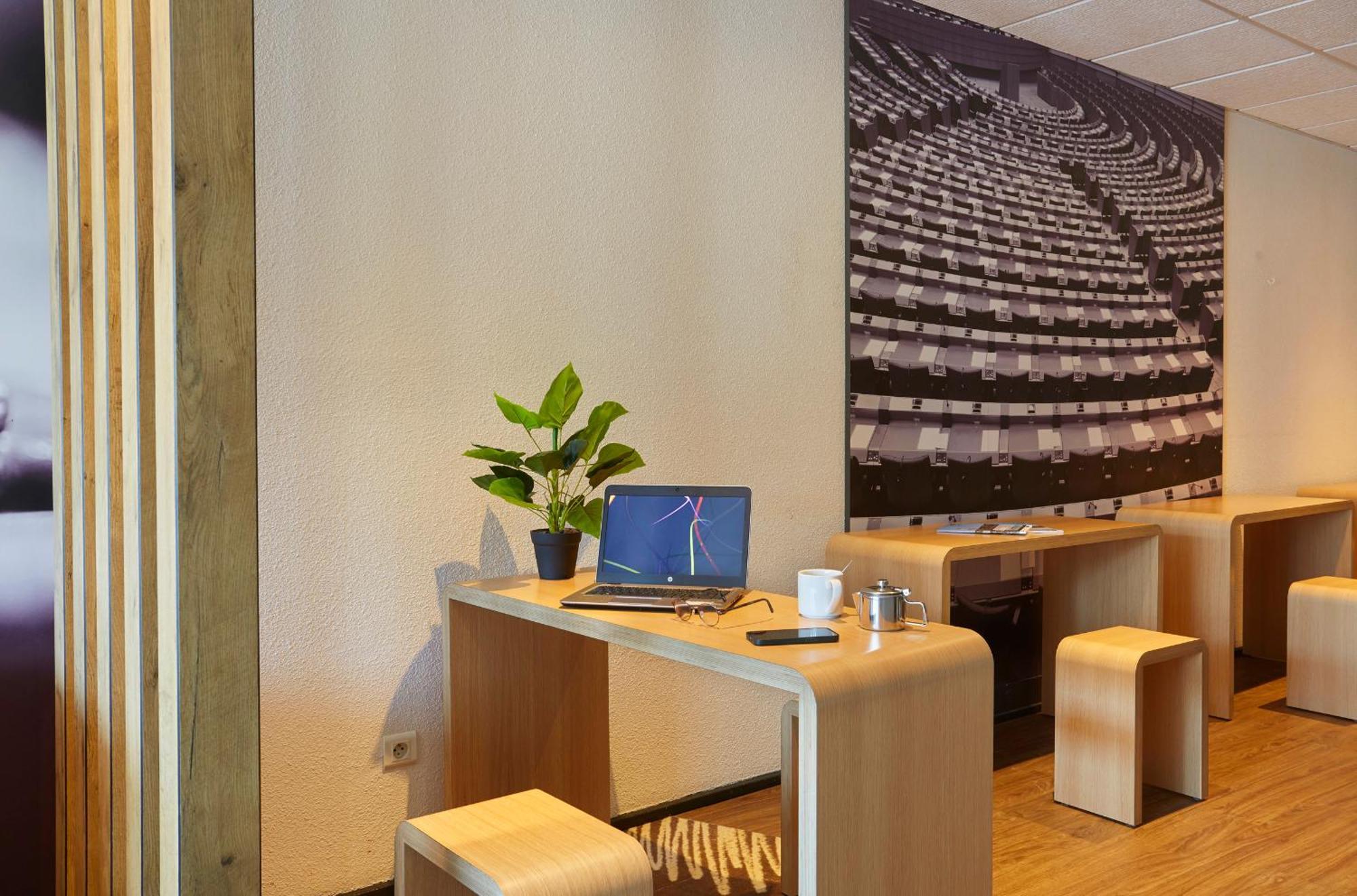 Hotel Ibis Lorient Centre Gare Exterior foto
