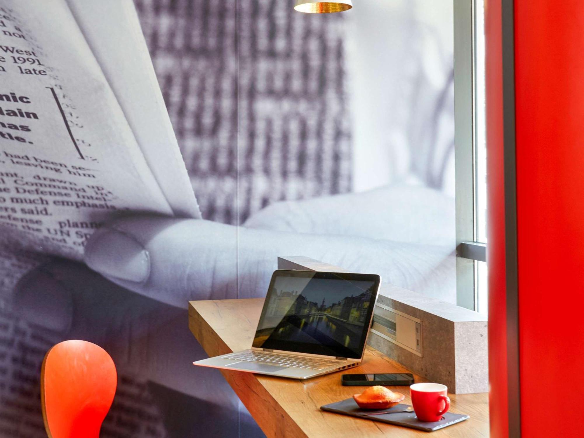 Hotel Ibis Lorient Centre Gare Exterior foto