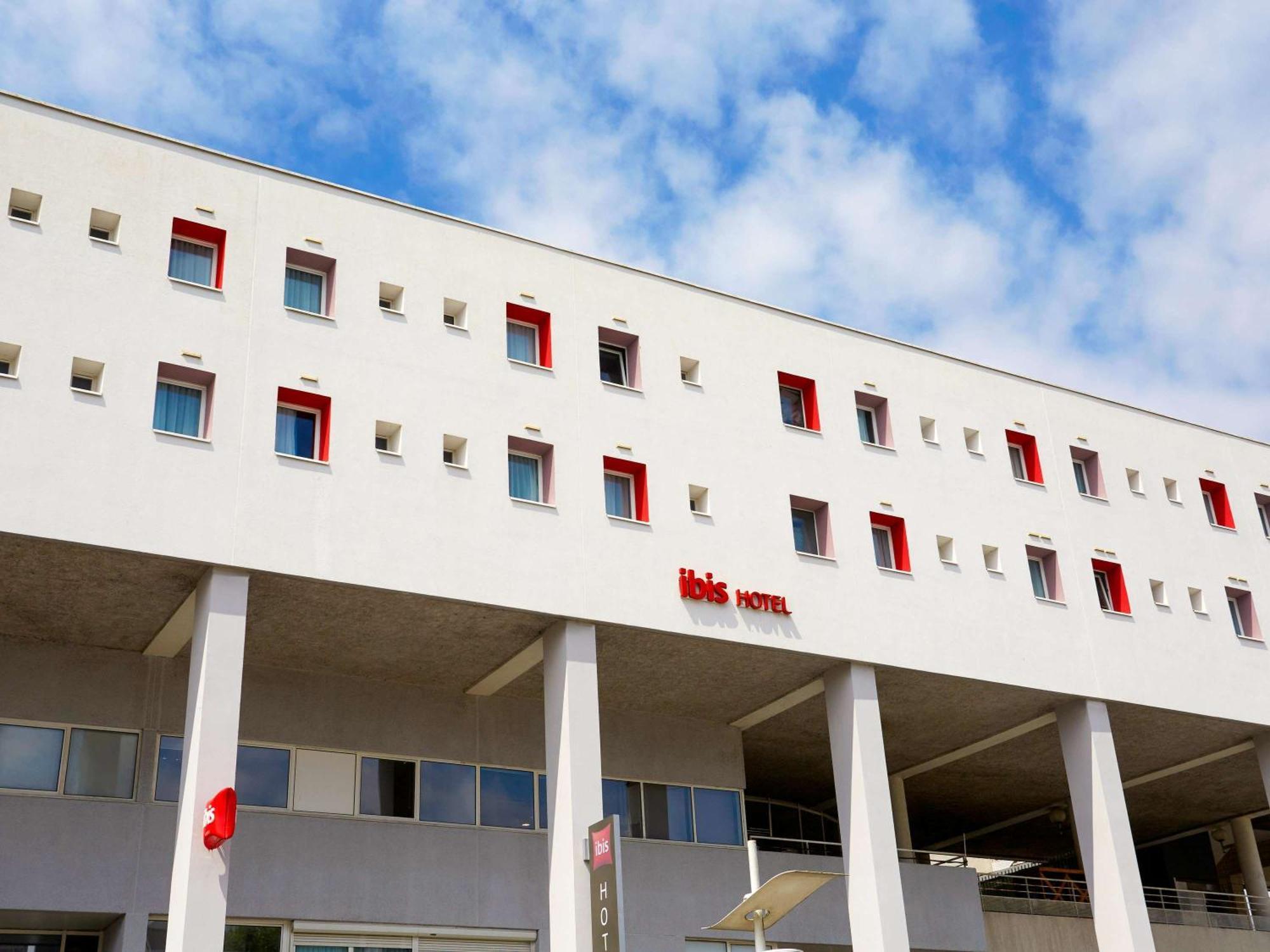 Hotel Ibis Lorient Centre Gare Exterior foto
